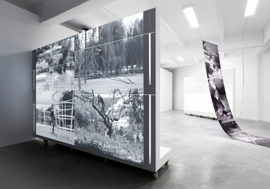 Jacek Doroszenko - Installation - Exhibition - Fait Gallery 01