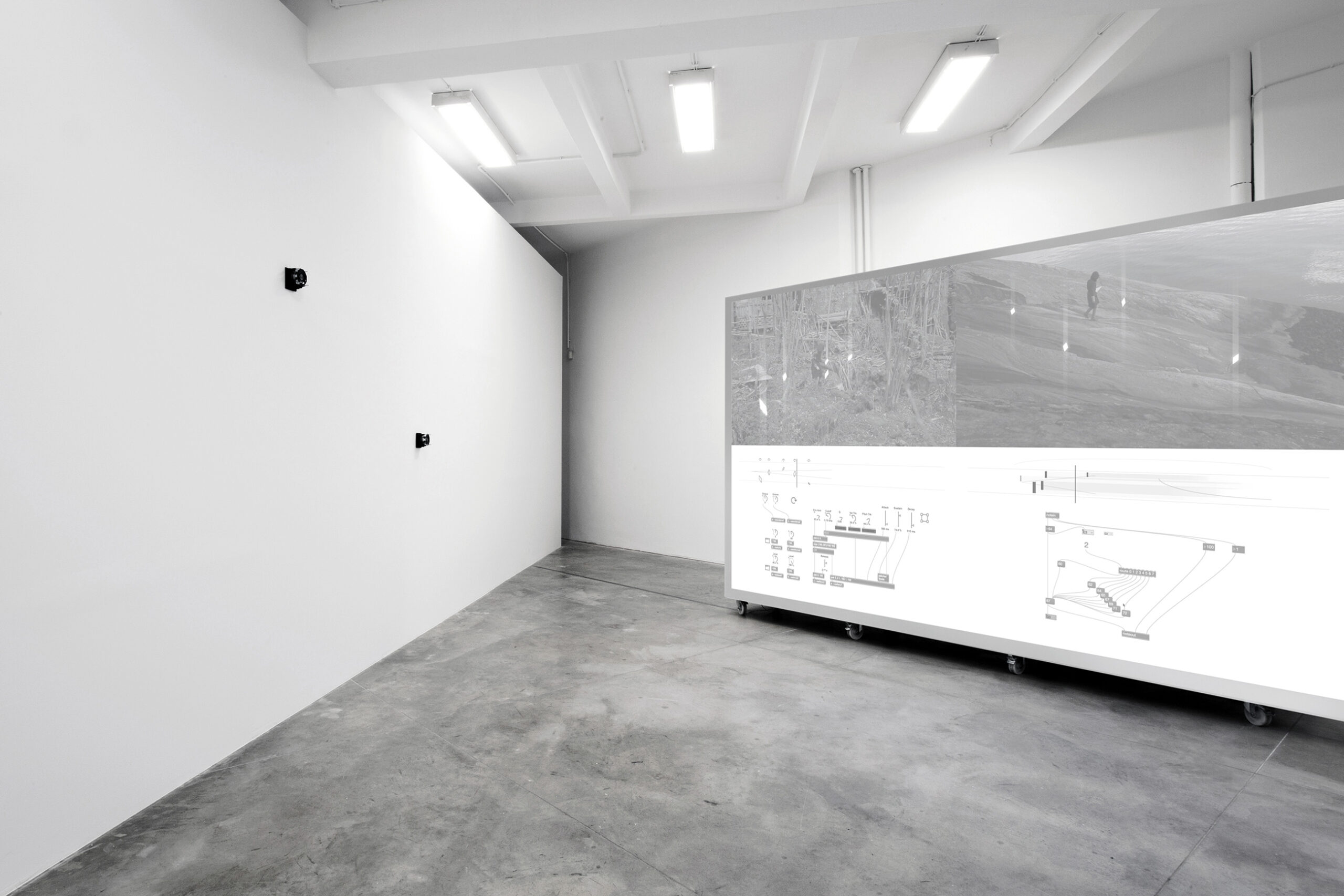 Jacek Doroszenko - Polyphonic Body, exhibition view, FAIT Gallery, Brno