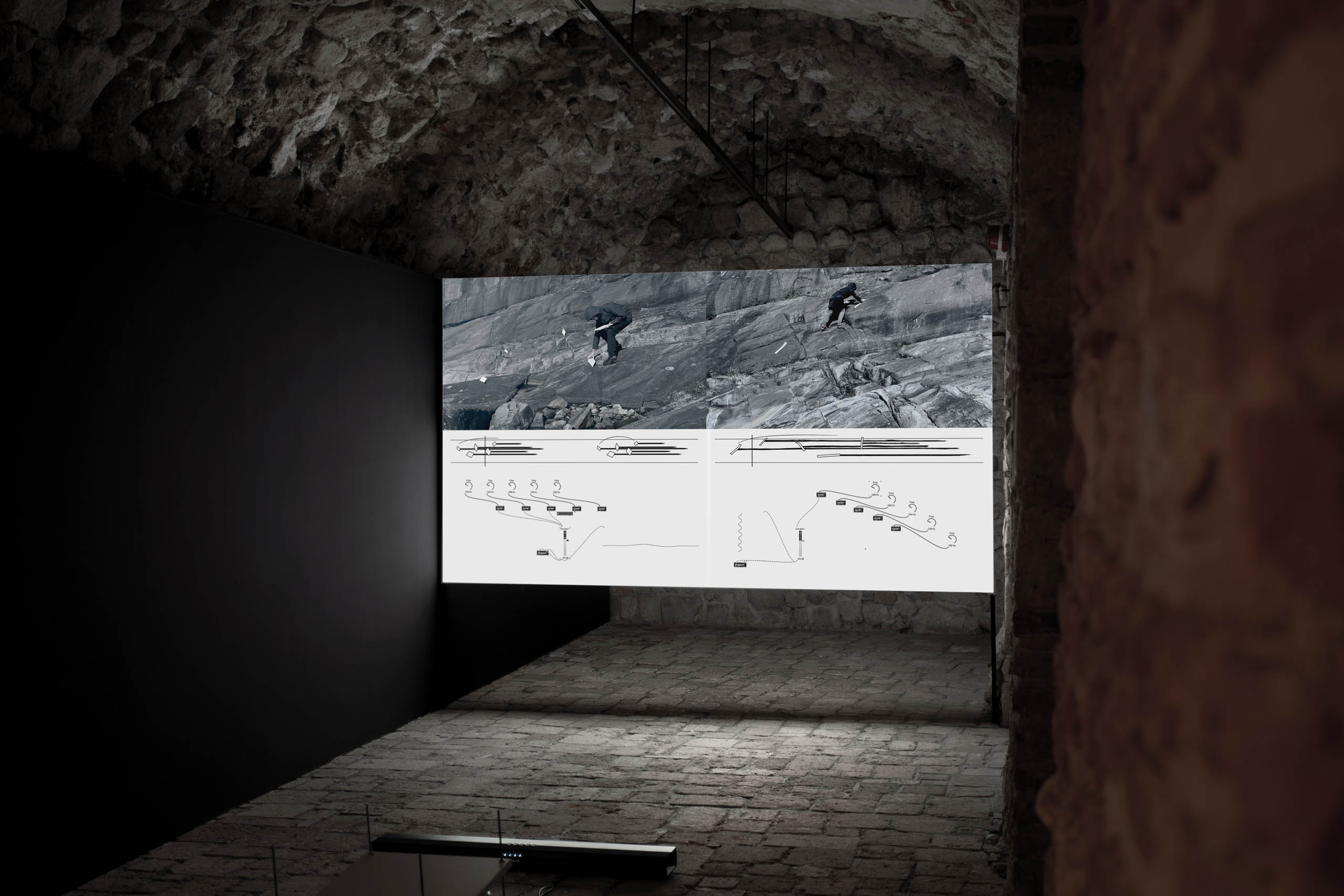 Jacek Doroszenko – Wideo-partytura krajobrazowa. Fiord | Landscape Video Score. Fjord – video, exhibition detail, Pałac Potockich, Kraków, 2025